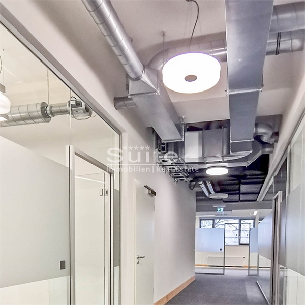 Industrielofts: Showroom, Büro, Light Produktion, Atelier
