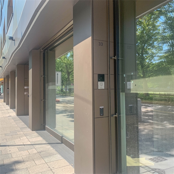 Erdgeschossfläche und Dachterrasse in bester Innenstadtlage