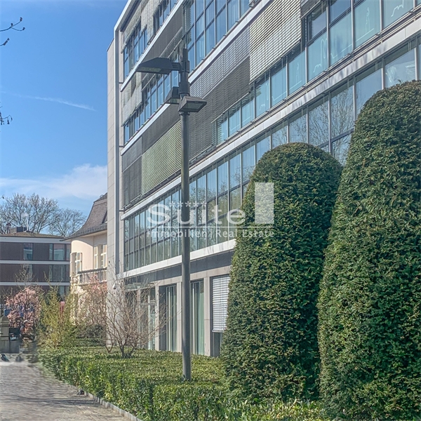 Erdgeschossfläche in angenehm begrüntem Umfeld