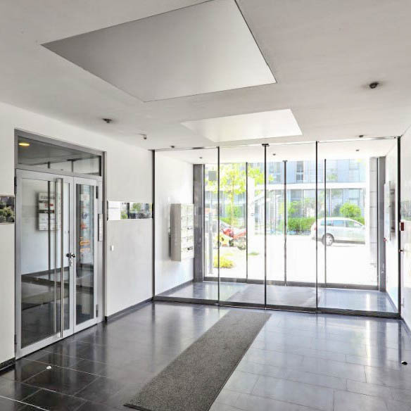 Viel Glas, viel Licht – inspirierende Arbeitsräume