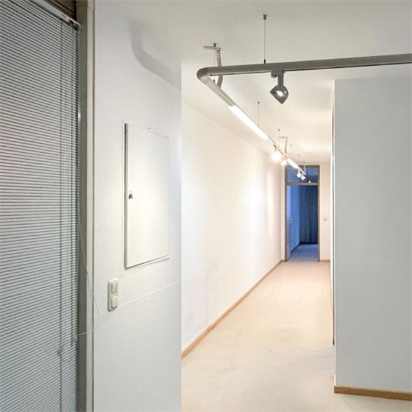 Kleine Büroeinheit Downtown!