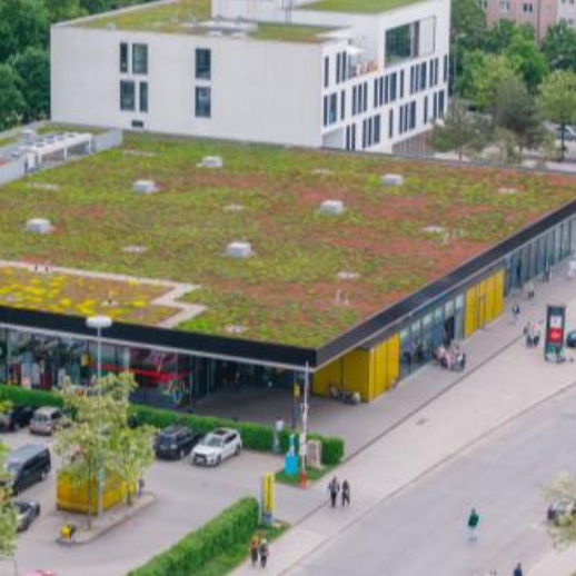 Verkaufsfläche mit großer Fensterfront